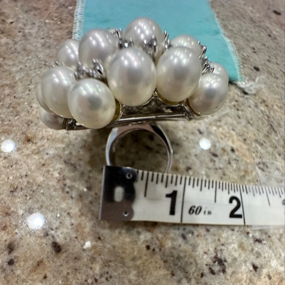 PEARL & DIAMOND RING
Costume jewelry - Picture 4 of 11